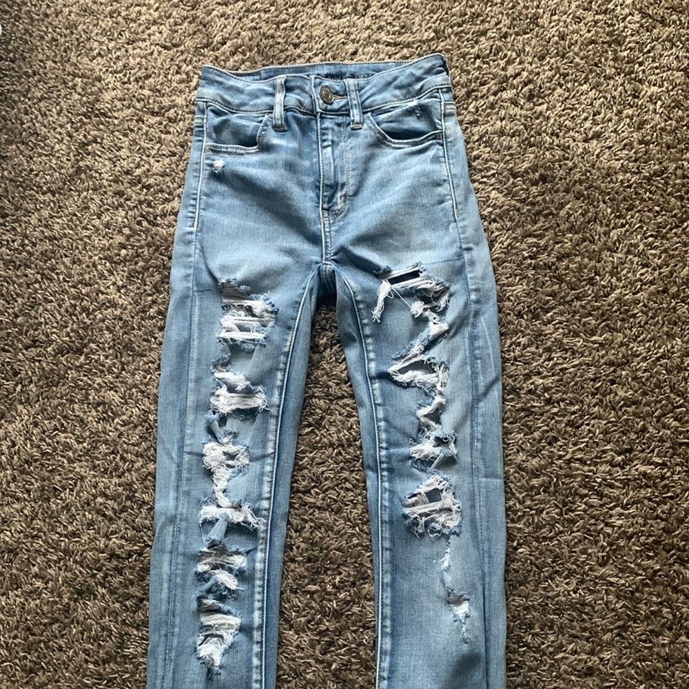 Women’s American Eagle Ripped Jeans
